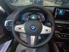BMW 5 Series New Energy 2022 535Le M Sport Package - ფოტო 11