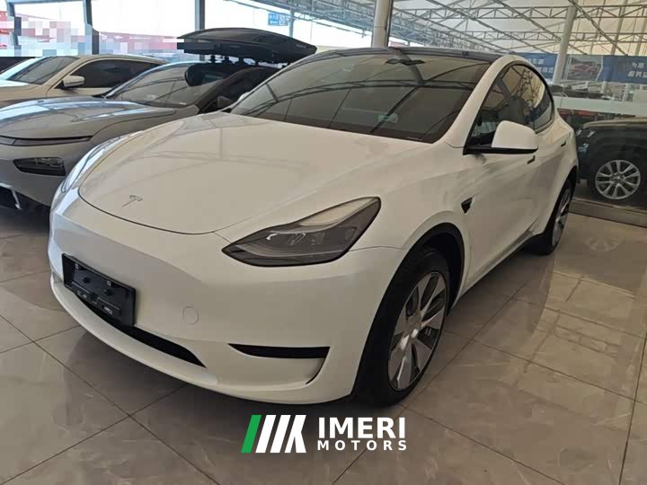 Tesla Model Y Facelift Rear-Wheel Drive