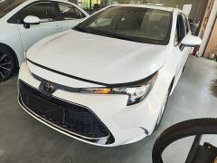 Toyota Corolla 1.8L CVT Luxury - ფოტო 1