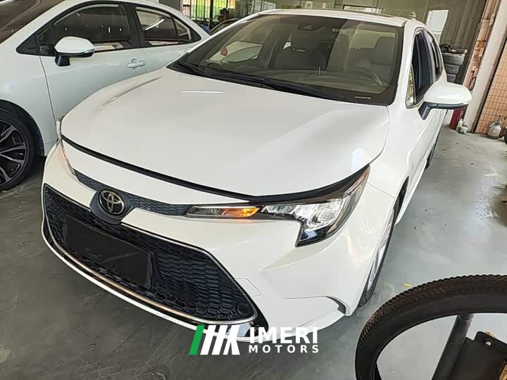 Toyota Corolla 1.8L CVT Luxury