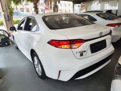 Toyota Corolla 1.8L CVT Luxury - ფოტო 5