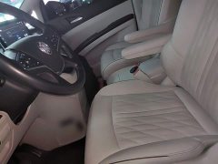 Buick GL8 Land Executive Cabin 652T Luxury - ფოტო 15