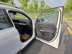 Mercedes-Benz GLB 220 Dynamic - ფოტო 17