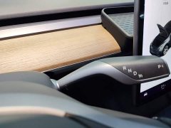 Tesla Model Y Long Range All-Wheel Drive - ფოტო 14