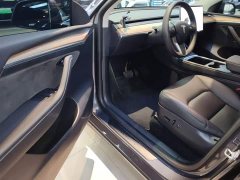 Tesla Model Y Long Range All-Wheel Drive - ფოტო 16