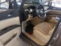 Buick GL8 2023 Facelift Land Executive Cabin Luxury - ფოტო 12
