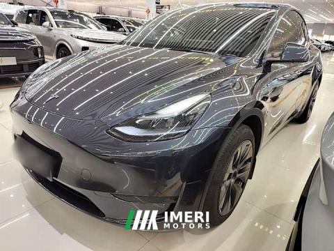 2025 Tesla Model Y Rear-Wheel Drive