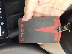 Tesla Model Y Standard Range RWD - ფოტო 9