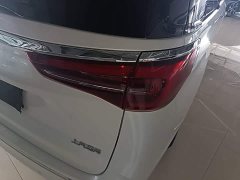 Buick GL8 ES Luxe 653T Prestige - ფოტო 8