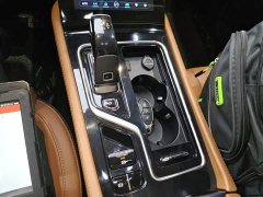 FAW Besturn T99 2.0T Automatic Deluxe Edition (6AT) - ფოტო 14