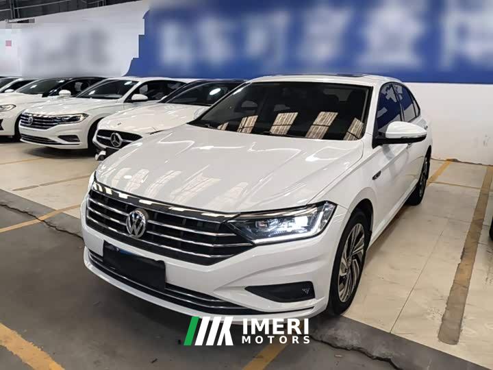 Volkswagen Sagitar 280TSI DSG Flying Edition