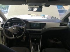 Volkswagen Polo 2019 Plus 1.5L Automatic Panoramic Sunroof Comfort Edition - ფოტო 10