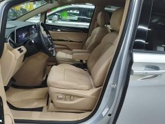 Buick GL8 New Energy Lusang Respect Edition - ფოტო 15