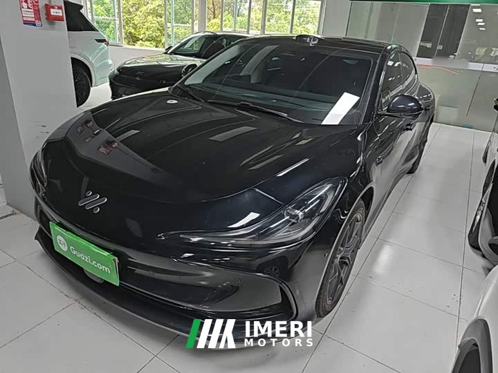 IM Motors Zhiji L6 Max Ultra Performance Edition - ავტომობილი ჩინეთიდან
