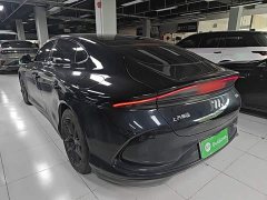 IM Motors Zhiji L6 Max Ultra Performance Edition - ფოტო 5