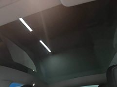 Tesla Model Y Rear-Wheel Drive - ფოტო 18