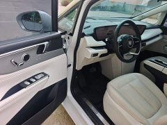 Buick GL8 New Energy Luzun Smart Comfort Edition 7-Seater - ფოტო 12