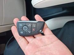 Buick GL8 New Energy Luzun Smart Comfort Edition 7-Seater - ფოტო 17
