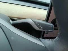 Tesla Model Y Long Range All-Wheel Drive - ფოტო 14