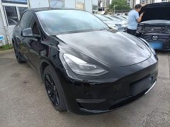 Tesla Model Y Long Range All-Wheel Drive - ფოტო 4