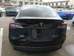 Tesla Model Y Long Range All-Wheel Drive - ფოტო 6