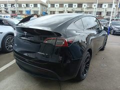 Tesla Model Y Long Range All-Wheel Drive - ფოტო 7