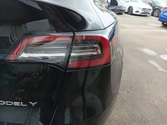 Tesla Model Y Long Range All-Wheel Drive - ფოტო 8