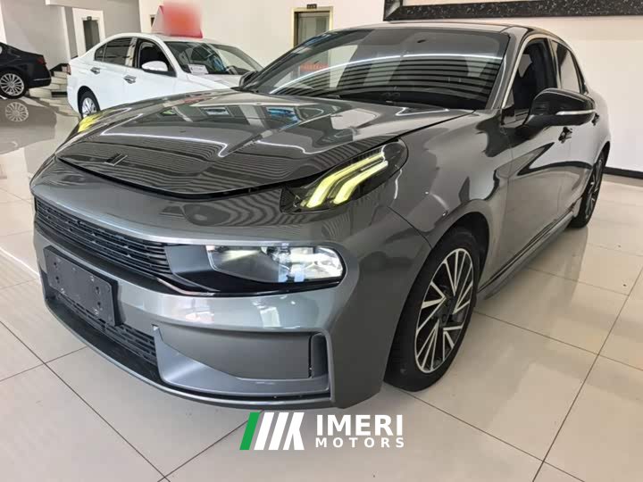 Lynk & Co 03 2.0T Diesel DCT Vigor Plus