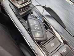 SAIC MG RX5 EV 2021 ePLUS National Trend Rongling Luxury Edition - ფოტო 9