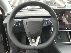 Tesla Model Y Long Range All-Wheel Drive - ფოტო 11