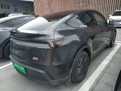 Tesla Model Y Long Range All-Wheel Drive - ფოტო 7