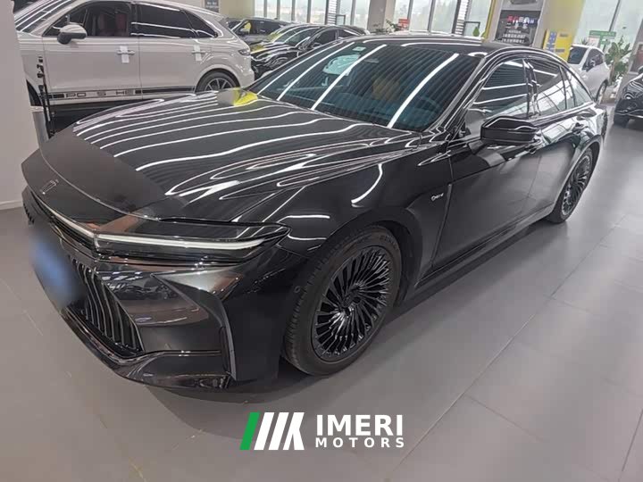 Toyota Crown (Imported) 2024 2.5L Premier Edition - ავტომობილი ჩინეთიდან