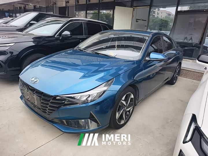 Hyundai Elantra 1.5L CVT Luxury