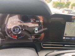 Hyundai Elantra 1.5L CVT Luxury - ფოტო 12