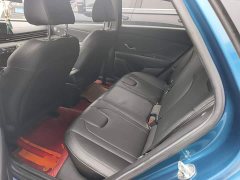 Hyundai Elantra 1.5L CVT Luxury - ფოტო 17