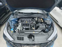 Hyundai Elantra 1.5L CVT Luxury - ფოტო 20