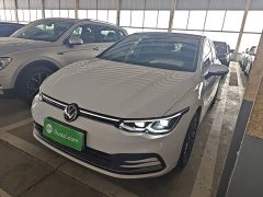 Volkswagen Golf 2023 280TSI DSG Pro - ფოტო 1
