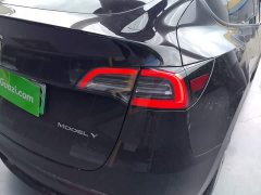 Tesla Model Y Rear-Wheel Drive - ფოტო 8