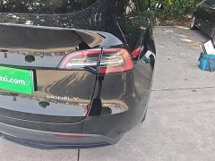 Tesla Model Y Rear-Wheel Drive - ფოტო 8