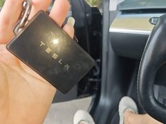 Tesla Model Y Rear-Wheel Drive - ფოტო 9