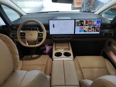 Li Auto MEGA Home Family Edition - ფოტო 10