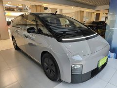 Li Auto MEGA Home Family Edition - ფოტო 4