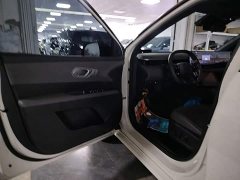 Hyundai EO Yige Two-Wheel Drive TECH 64.2kWh - ფოტო 16