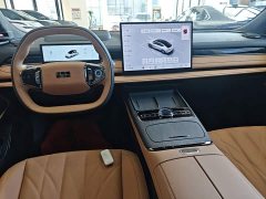 Geely Galaxy Xingyao 8 130km EM-i Flagship - ფოტო 10