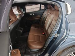 Volvo S60 B4 Smart Luxury Edition - ფოტო 17