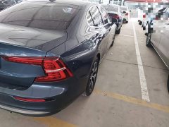 Volvo S60 B4 Smart Luxury Edition - ფოტო 8