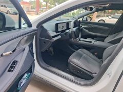 Voyah Lantu Zhaoguang 2023 Four-Wheel Drive Long-Range Edition - ფოტო 16
