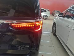 Buick GL8 Avenir Four-Seat Premium Edition - ფოტო 8