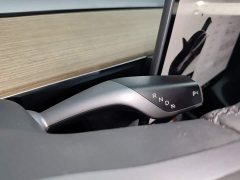 Tesla Model Y Rear-Wheel Drive - ფოტო 14