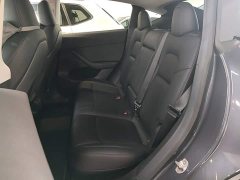 Tesla Model Y Rear-Wheel Drive - ფოტო 17